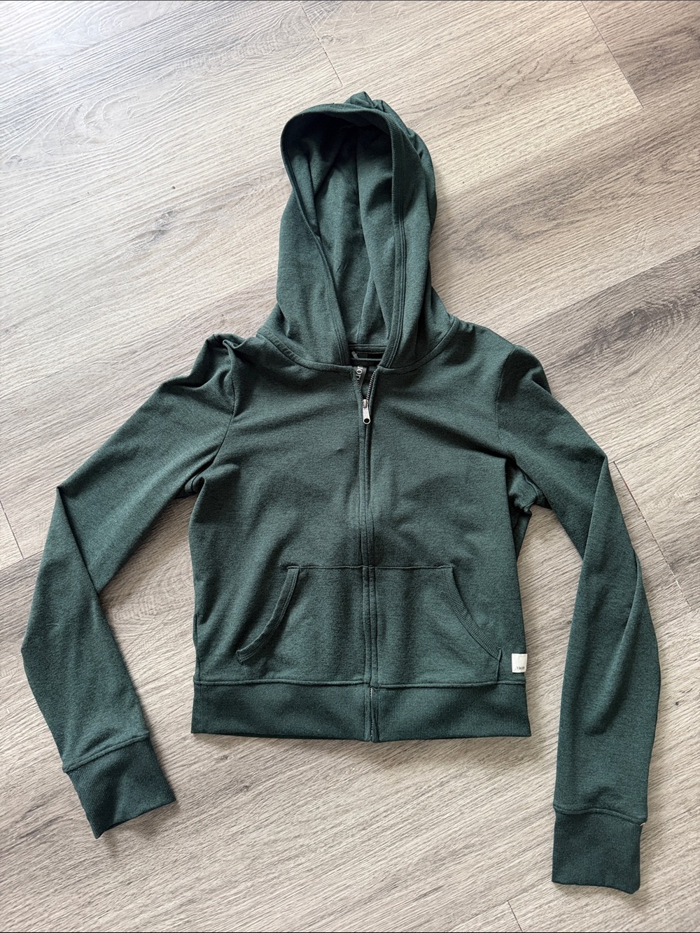 Vuori halo mini zip cropped hoodie